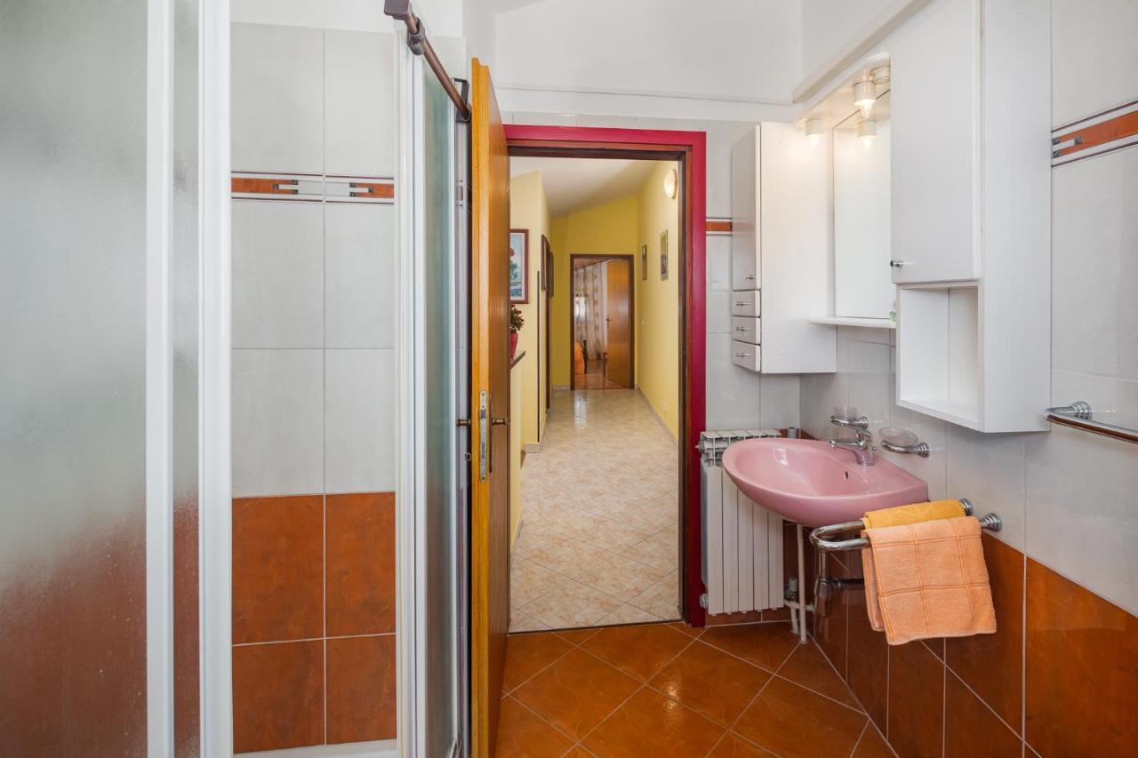 Bella Vista Apartment Porec Bagian luar foto